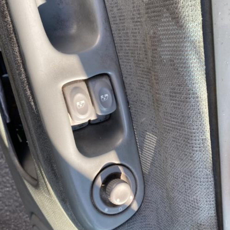 Eclairage de plafonnier RENAULT TWINGO 1 Photo n°13