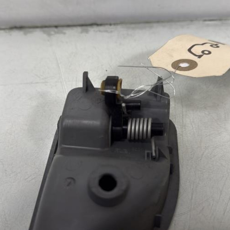 Poignee interieur avant droit RENAULT TWINGO 1 Photo n°3