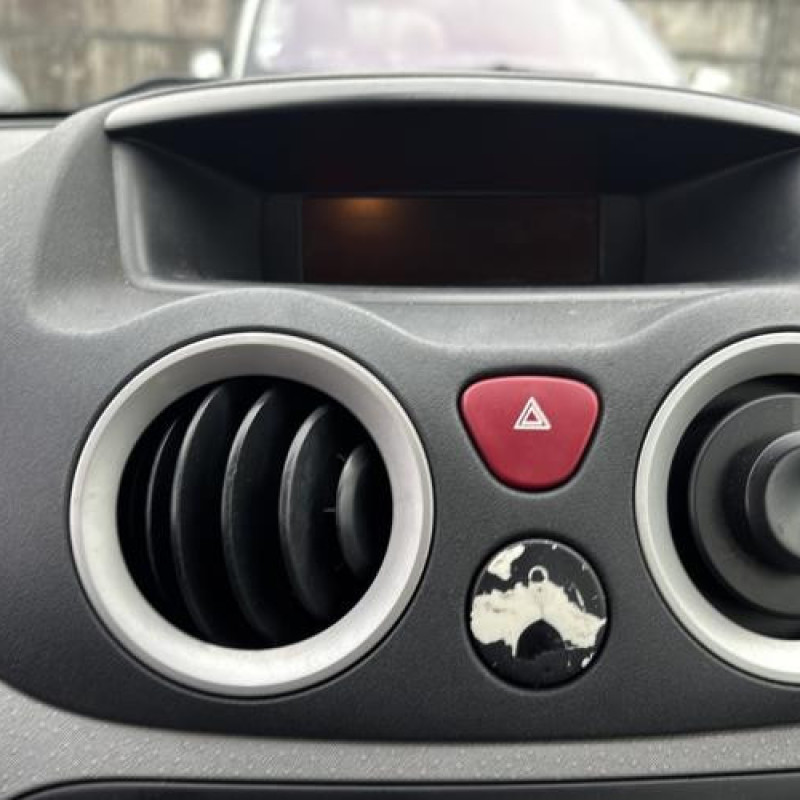 Renfort pare choc arriere (traverse) CITROEN C3 1 Photo n°17