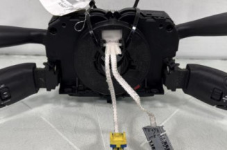 Com (Bloc Contacteur Tournant+Commodo Essuie Glace+Commodo Phare) CITROEN C3 1 Photo n°1