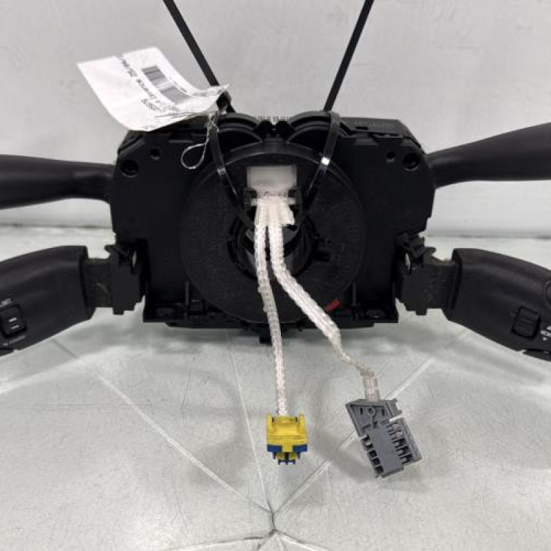 Com (Bloc Contacteur Tournant+Commodo Essuie Glace+Commodo Phare) CITROEN C3 1 Photo n°1