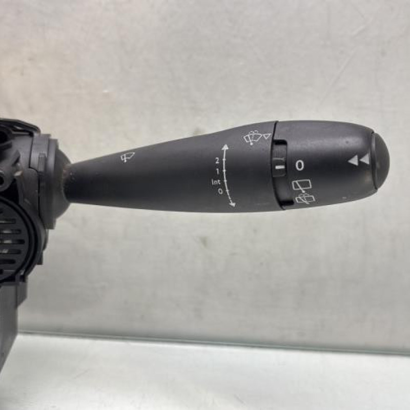 Com (Bloc Contacteur Tournant+Commodo Essuie Glace+Commodo Phare) CITROEN C4 2 Photo n°4