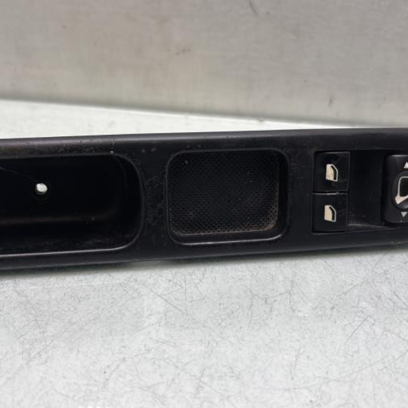 Interrupteur de leve vitre avant gauche PEUGEOT 307 Photo n°1