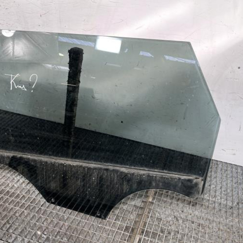 Vitre arriere gauche PEUGEOT 5008 2 Photo n°3