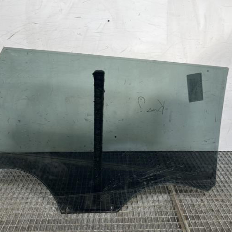 Vitre arriere gauche PEUGEOT 5008 2 Photo n°4