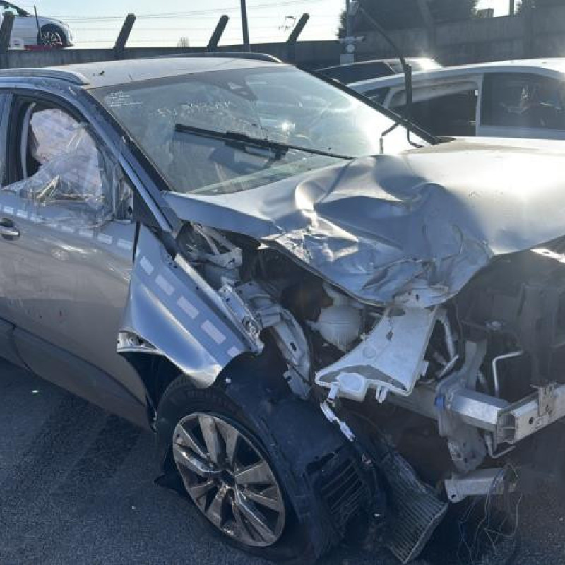 Vitre arriere gauche PEUGEOT 5008 2 Photo n°6