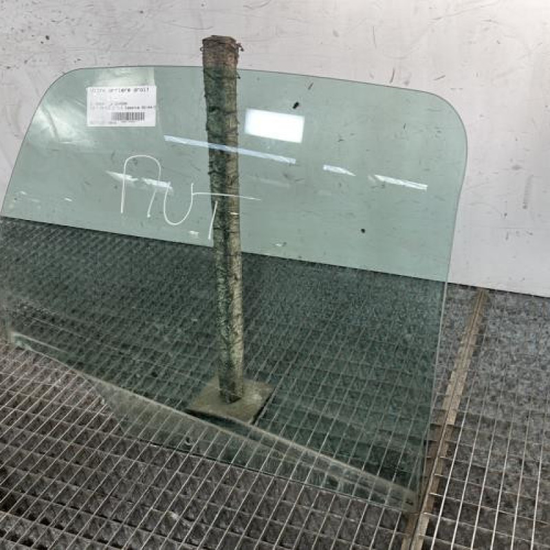 Vitre arriere droit CITROEN C3 1 Photo n°3