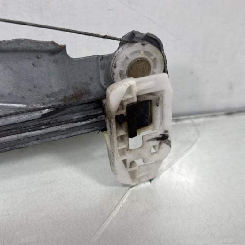 Leve vitre electrique avant gauche RENAULT SCENIC 2 Photo n°3