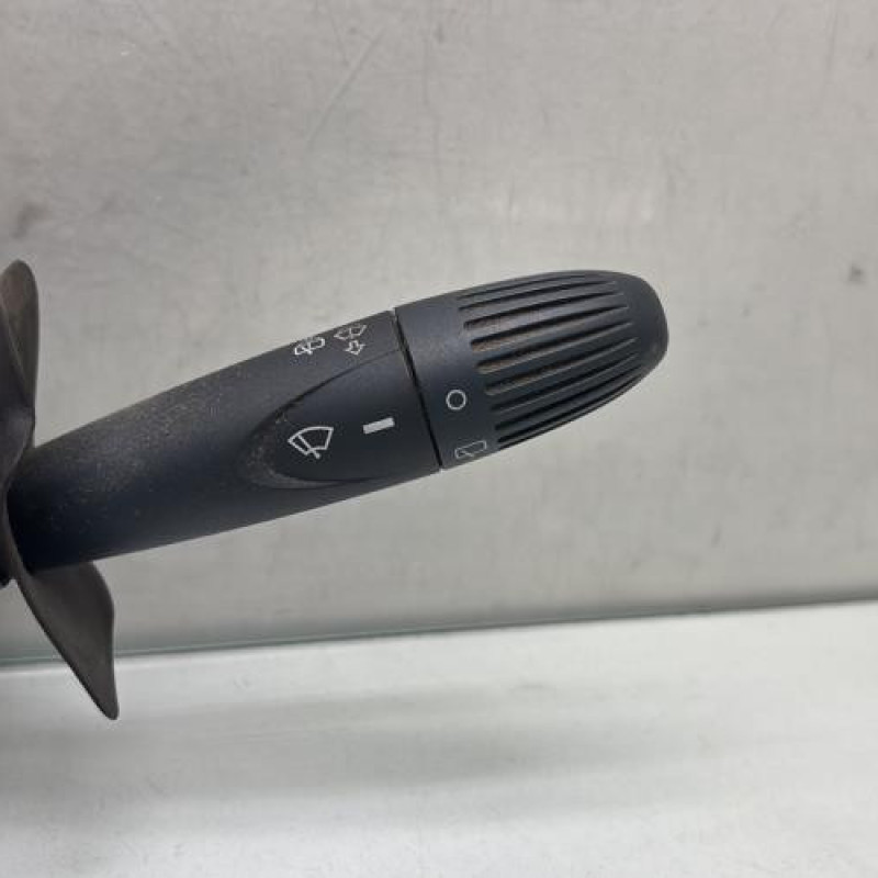 Com (Bloc Contacteur Tournant+Commodo Essuie Glace+Commodo Phare) FIAT DOBLO 1 Photo n°3