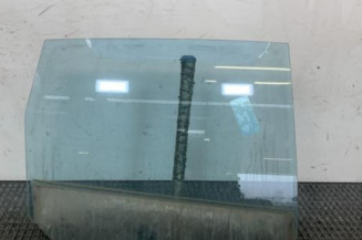 Vitre arriere droit FORD KUGA 1 Photo n°1