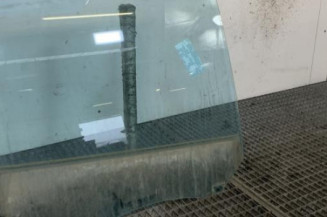 Vitre arriere droit FORD KUGA 1