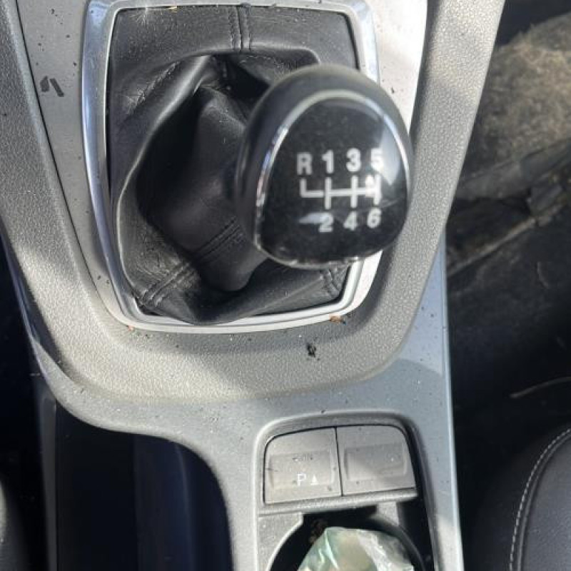 Vitre arriere droit FORD KUGA 1 Photo n°11