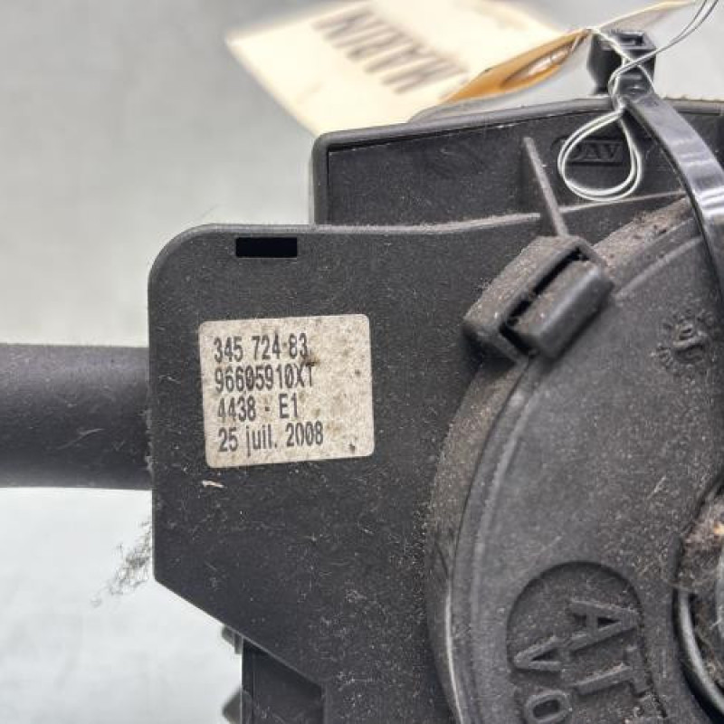 Com (Bloc Contacteur Tournant+Commodo Essuie Glace+Commodo Phare) PEUGEOT 206 Photo n°3