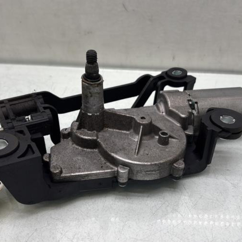 Moteur essuie glace arriere PEUGEOT 206 Photo n°1