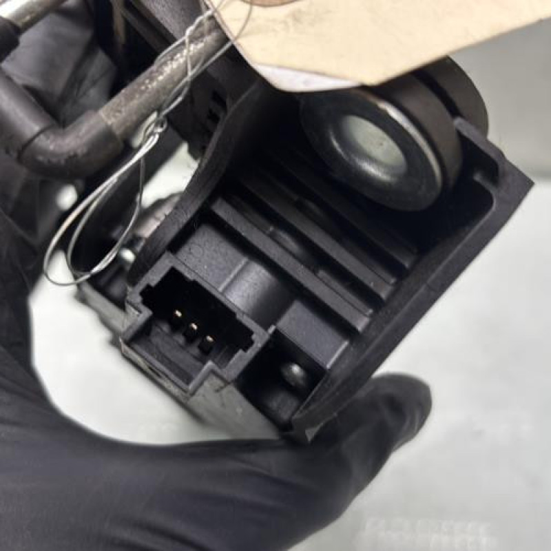 Moteur essuie glace arriere PEUGEOT 206 Photo n°4