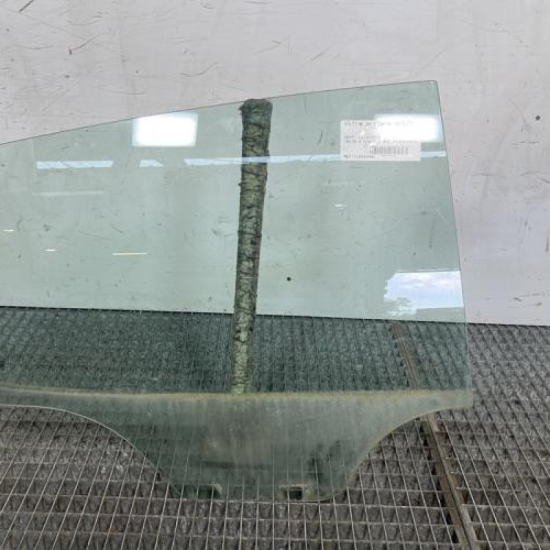 Vitre arriere droit SEAT IBIZA 4 Photo n°1