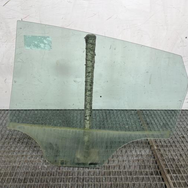 Vitre arriere droit SEAT IBIZA 4 Photo n°4