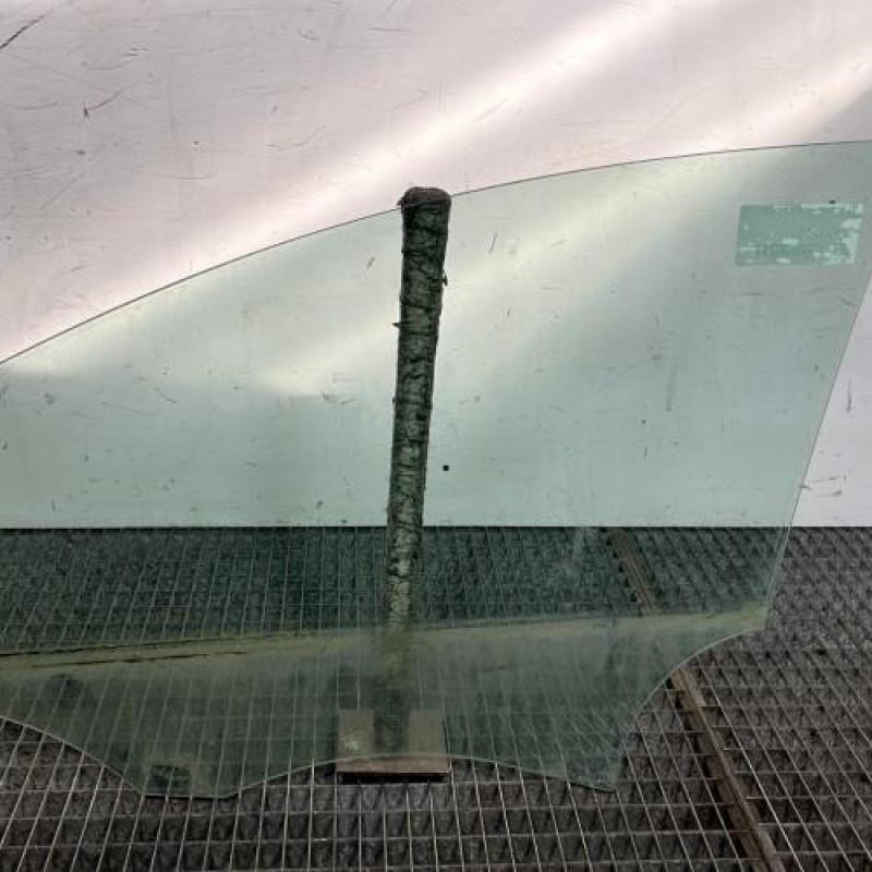 Vitre avant droit SEAT IBIZA 4 Photo n°4