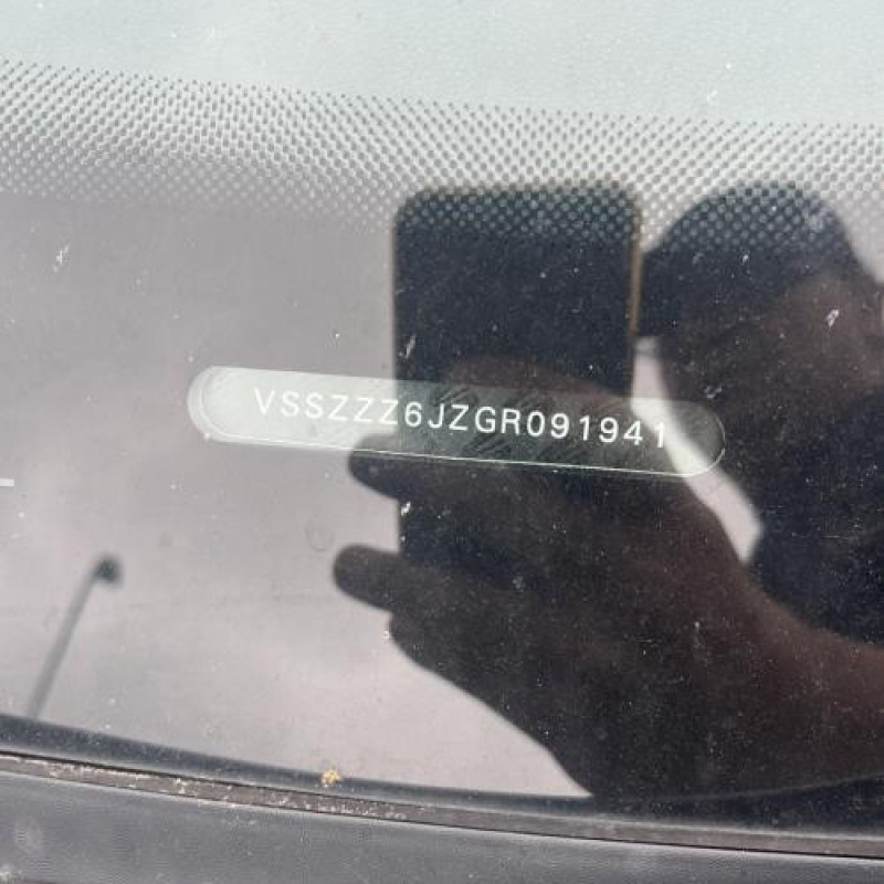 Vitre avant droit SEAT IBIZA 4 Photo n°9