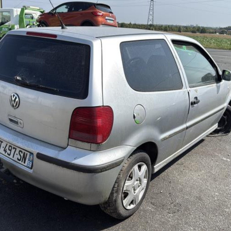 Aile avant gauche VOLKSWAGEN POLO 3 Photo n°8