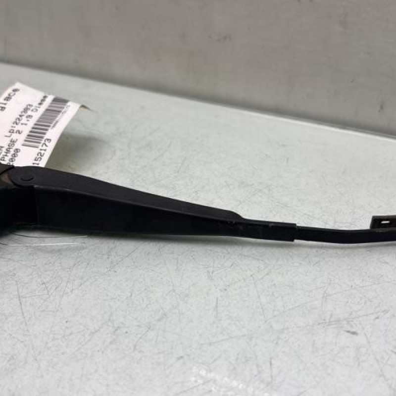 Bras essuie glace arriere VOLKSWAGEN POLO 3 Photo n°1