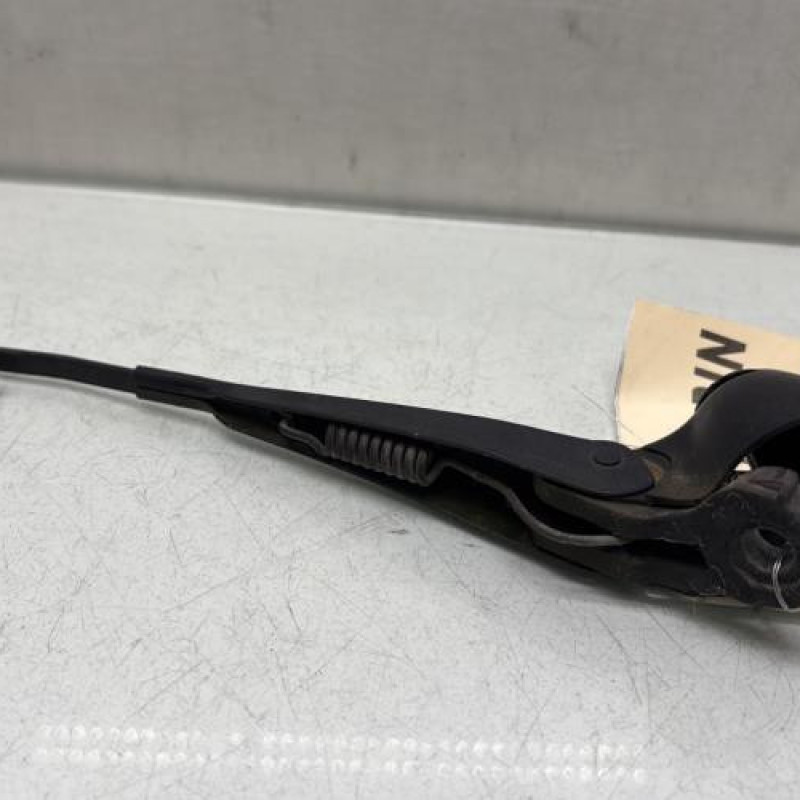 Bras essuie glace arriere VOLKSWAGEN POLO 3 Photo n°2