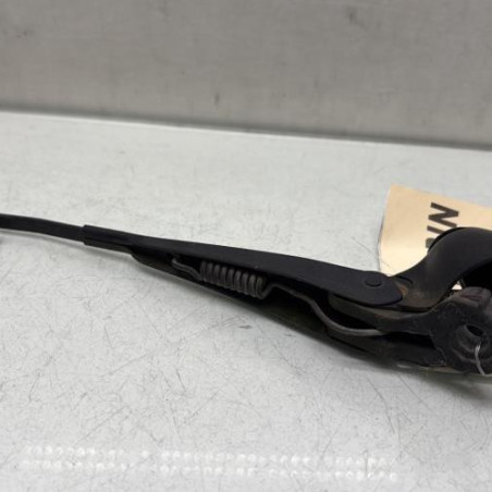 Bras essuie glace arriere VOLKSWAGEN POLO 3