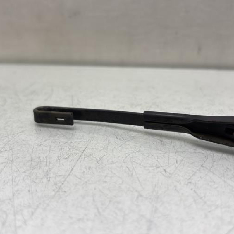 Bras essuie glace arriere VOLKSWAGEN POLO 3 Photo n°4