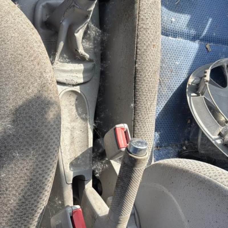 Poignee porte avant gauche VOLKSWAGEN POLO 3 Photo n°18