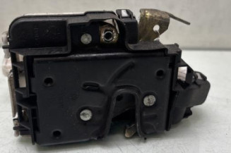 Serrure avant gauche VOLKSWAGEN POLO 3 Photo n°1