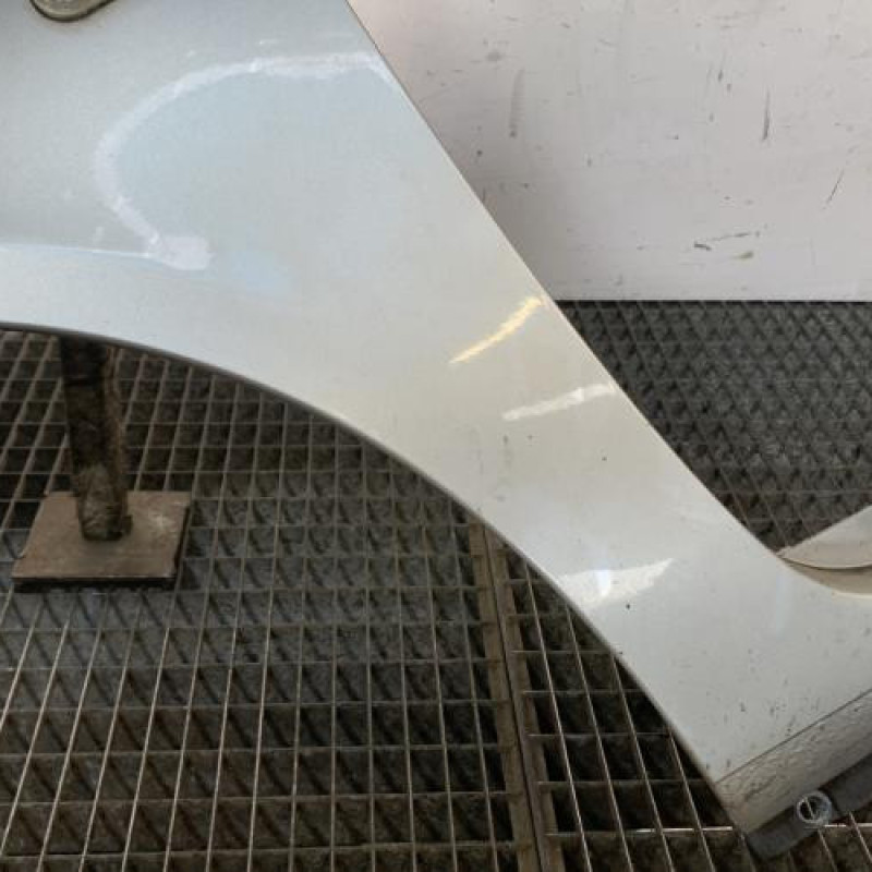 Aile avant gauche RENAULT CLIO 2 CAMPUS Photo n°4