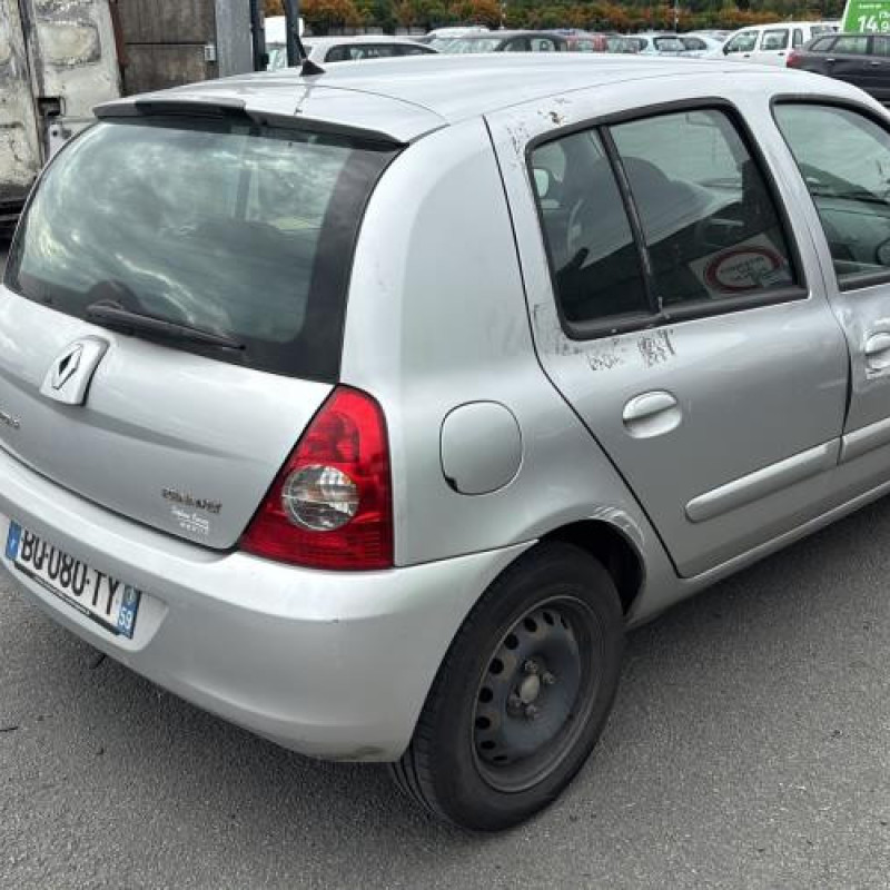 Aile avant gauche RENAULT CLIO 2 CAMPUS Photo n°8