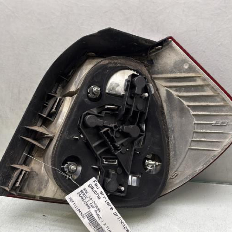 Feu arriere principal gauche (feux) BMW SERIE 1 E87 Photo n°2