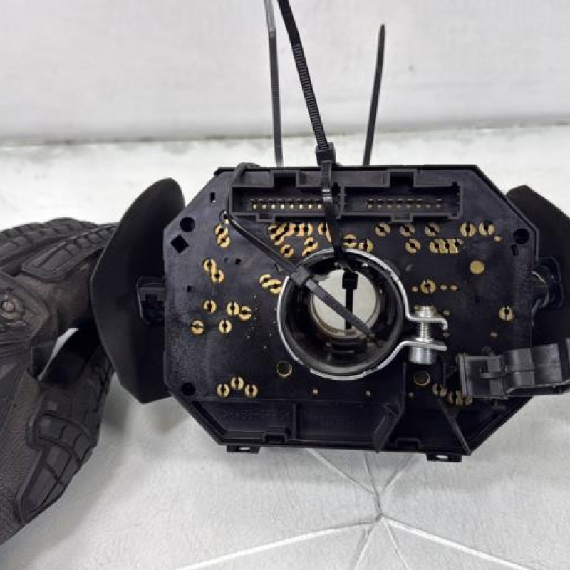 Com (Bloc Contacteur Tournant+Commodo Essuie Glace+Commodo Phare) FORD KA 2 Photo n°3