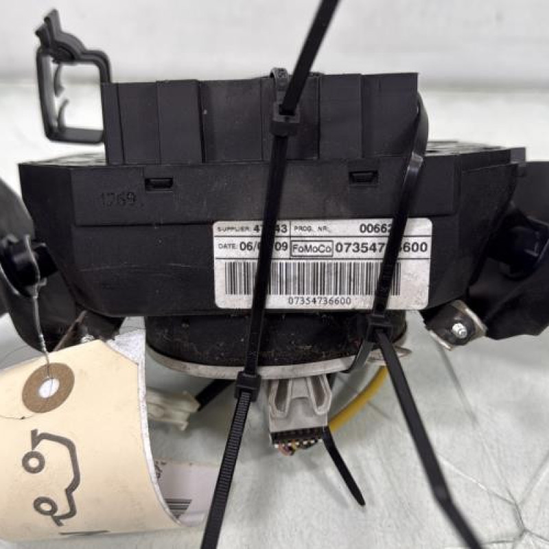 Com (Bloc Contacteur Tournant+Commodo Essuie Glace+Commodo Phare) FORD KA 2 Photo n°4