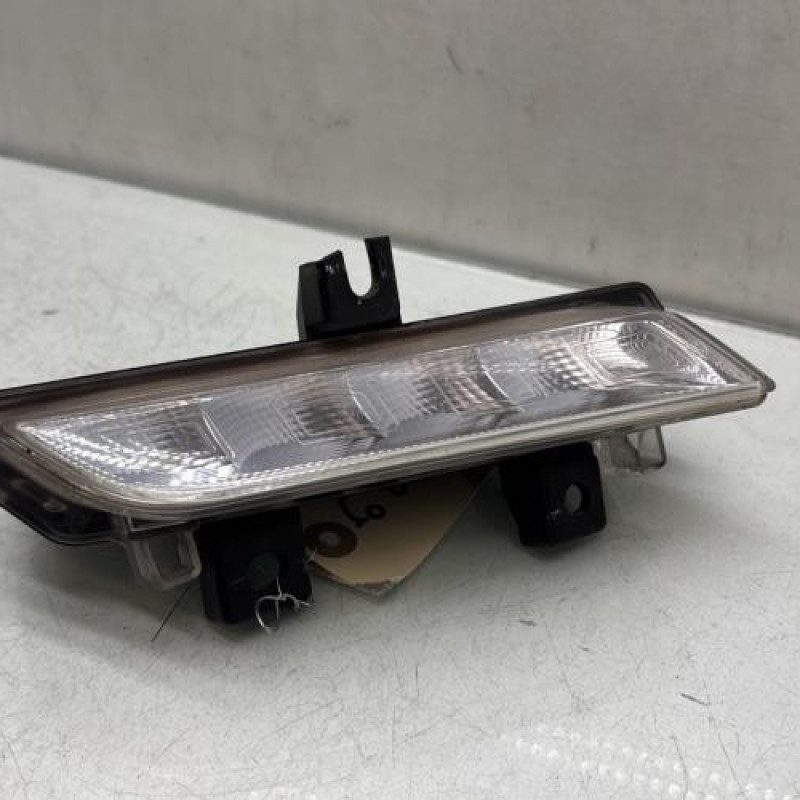 Feu diurne avant droit RENAULT CLIO 4 Photo n°1