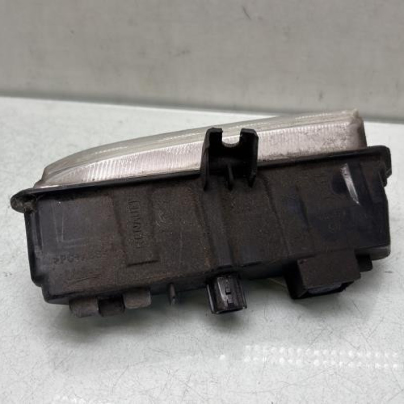 Feu diurne avant gauche RENAULT CLIO 4 Photo n°2