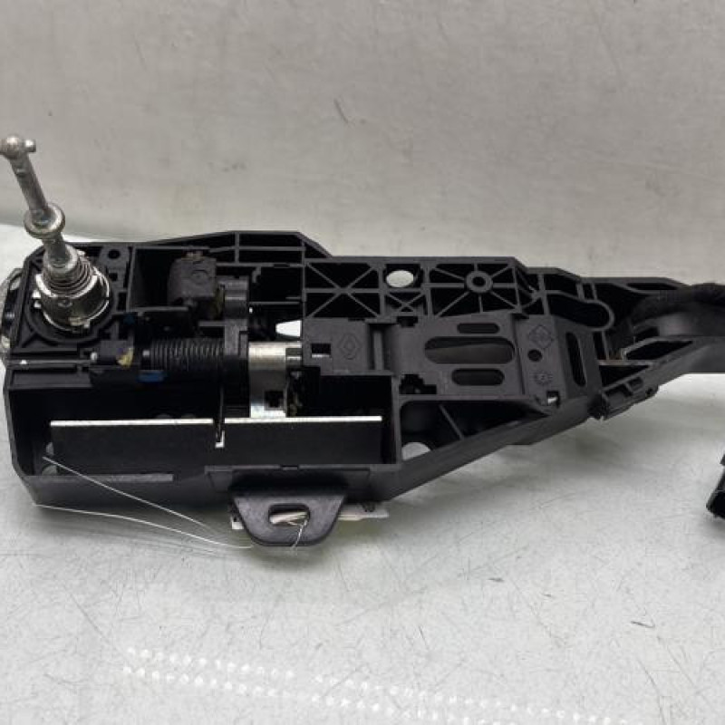 Poignee porte avant gauche RENAULT CLIO 4 Photo n°3