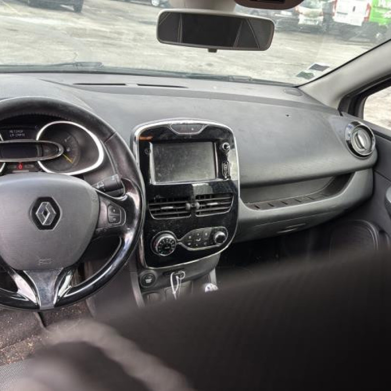 Poignee porte avant gauche RENAULT CLIO 4 Photo n°18