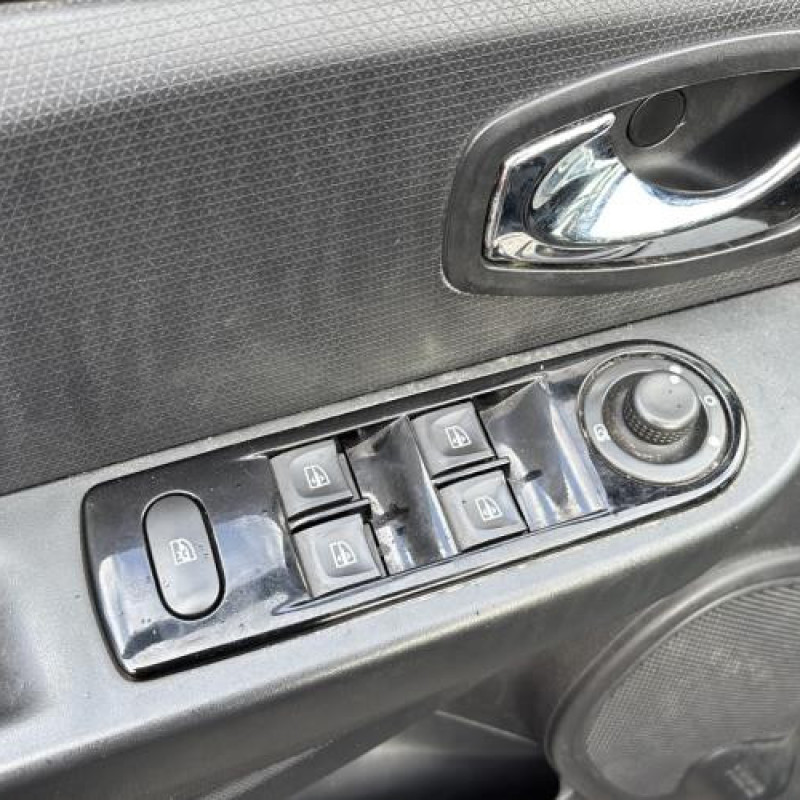 Retroviseur droit RENAULT CLIO 4 Photo n°15