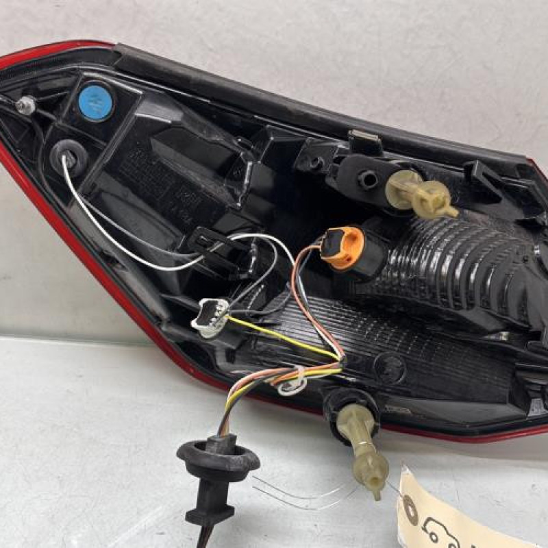 Feu arriere principal droit (feux) FORD FOCUS 4 Photo n°5