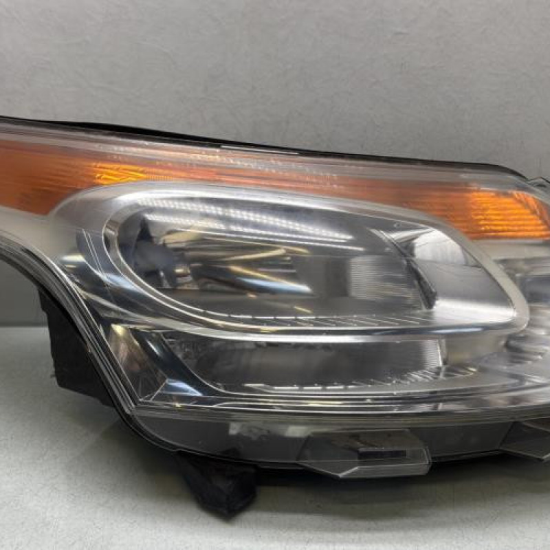 Optique avant principal droit (feux)(phare) CITROEN C3 PICASSO Photo n°1