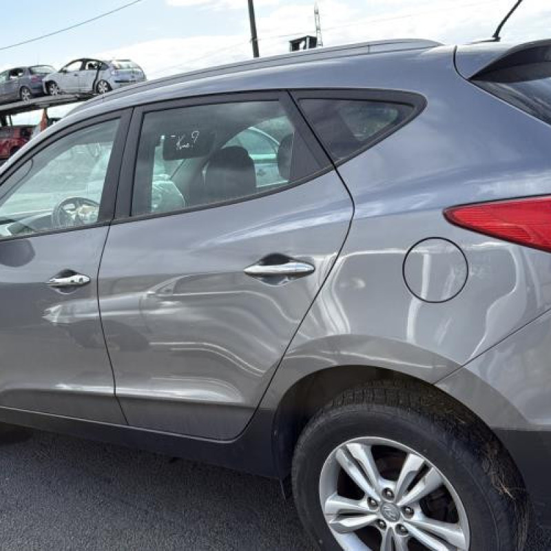 Renfort pare choc arriere (traverse) HYUNDAI IX 35 Photo n°10