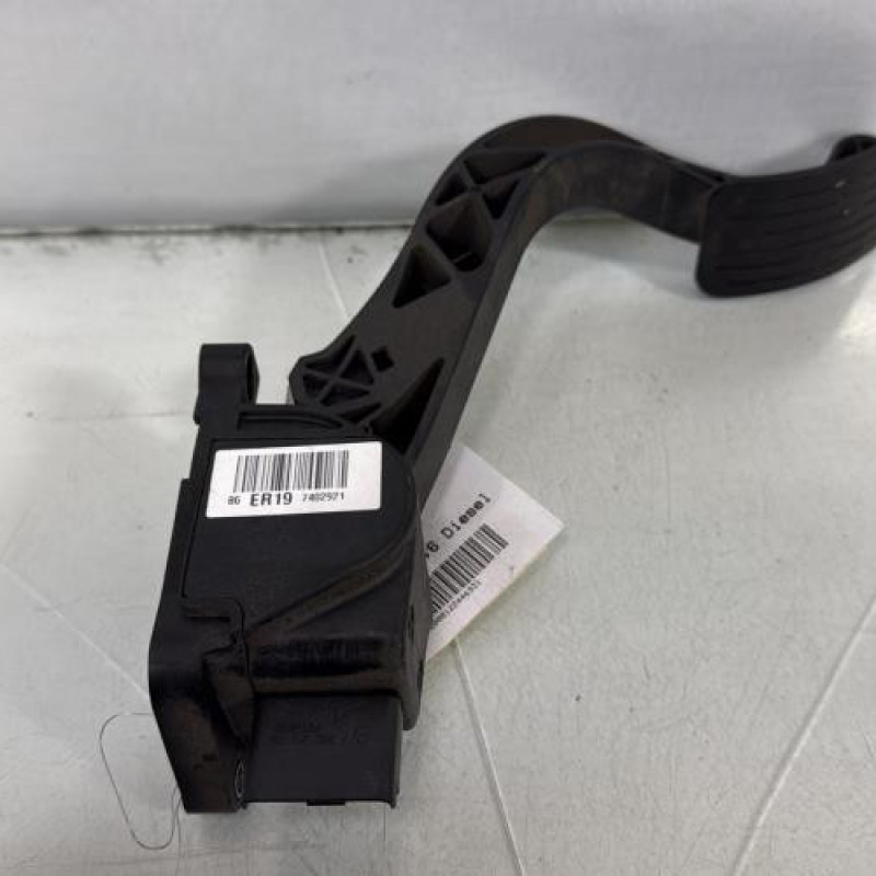 Pedale d'accelerateur CITROEN C4 GRAND PICASSO 1 Photo n°2