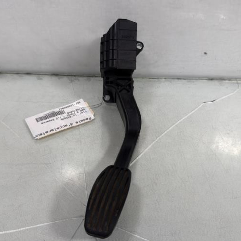 Pedale d'accelerateur FIAT 500 2 Photo n°1