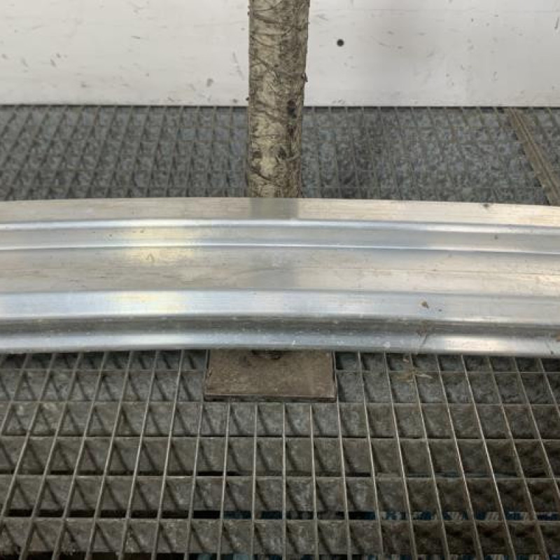 Renfort pare choc arriere (traverse) FORD FOCUS 4 Photo n°3