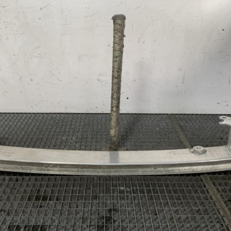 Renfort pare choc arriere (traverse) FORD FOCUS 4 Photo n°6