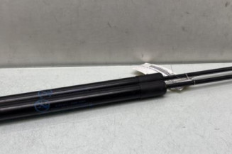 Verin de coffre FORD FOCUS 4 Photo n°1