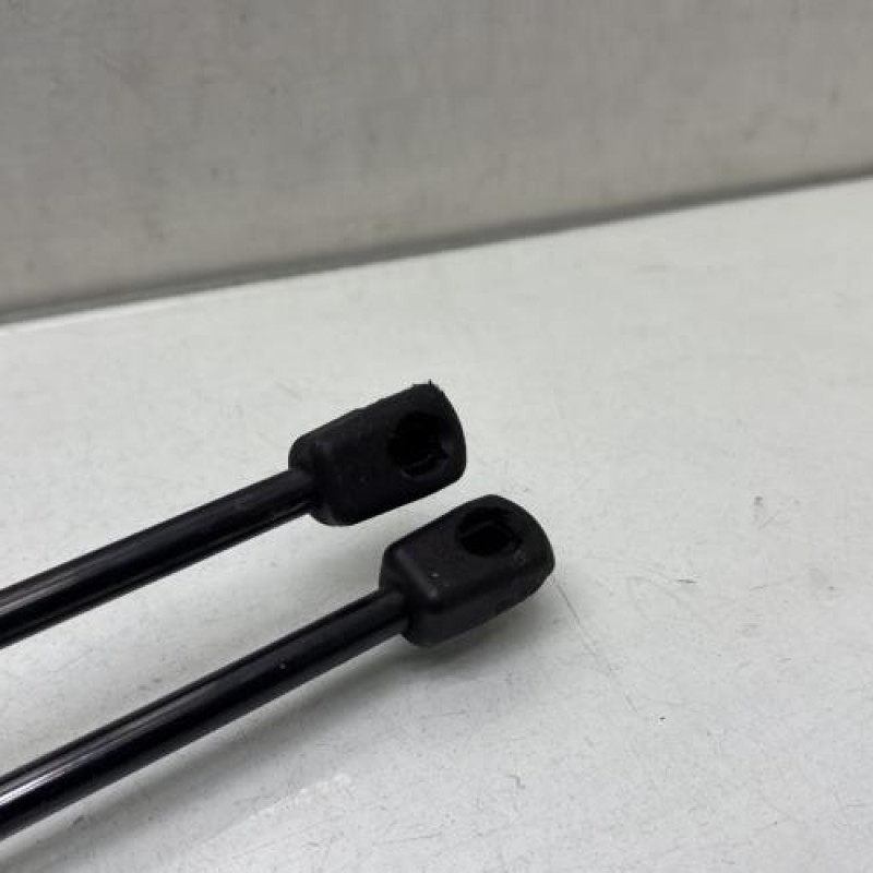 Verin de coffre FORD FOCUS 4 Photo n°3