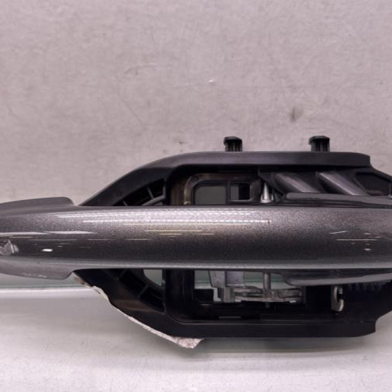 Poignee porte arriere gauche FORD FOCUS 4 Photo n°1